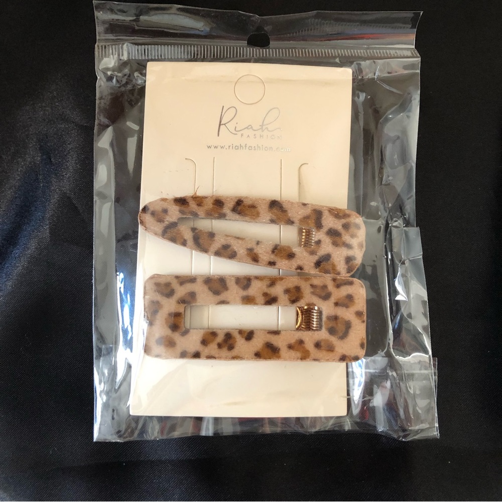 Riah Fashion Hair Clips - animal print - Picture 6 of 7